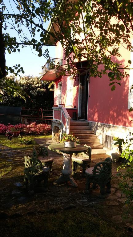 Casa Orisca Villa Lesa Bagian luar foto